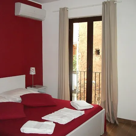 Xx Miglia & Alojamento de Acomodação e Pequeno-almoço Catânia